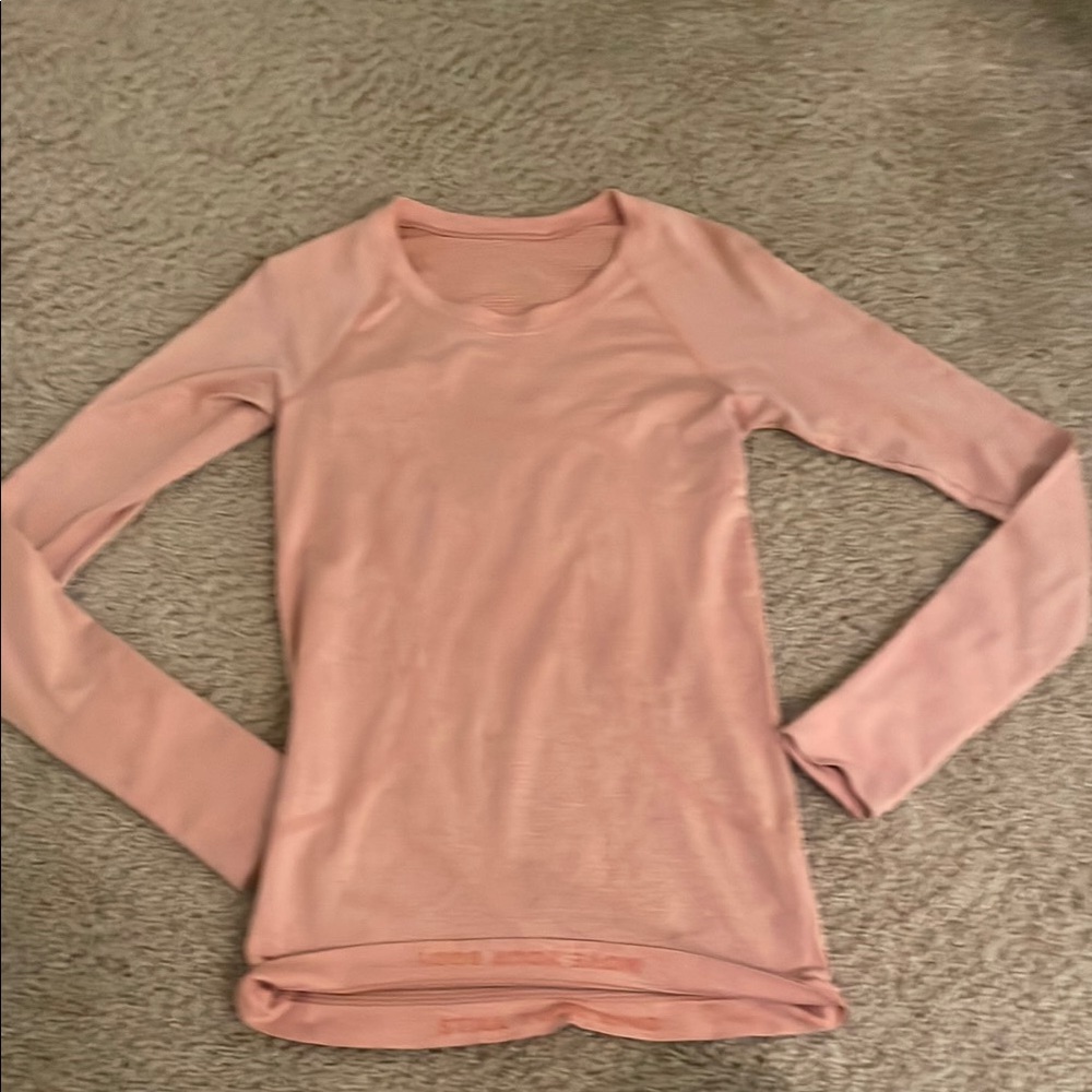 Lululemon long sleeve swiftly tech